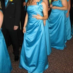 Long David’s Bridal dress